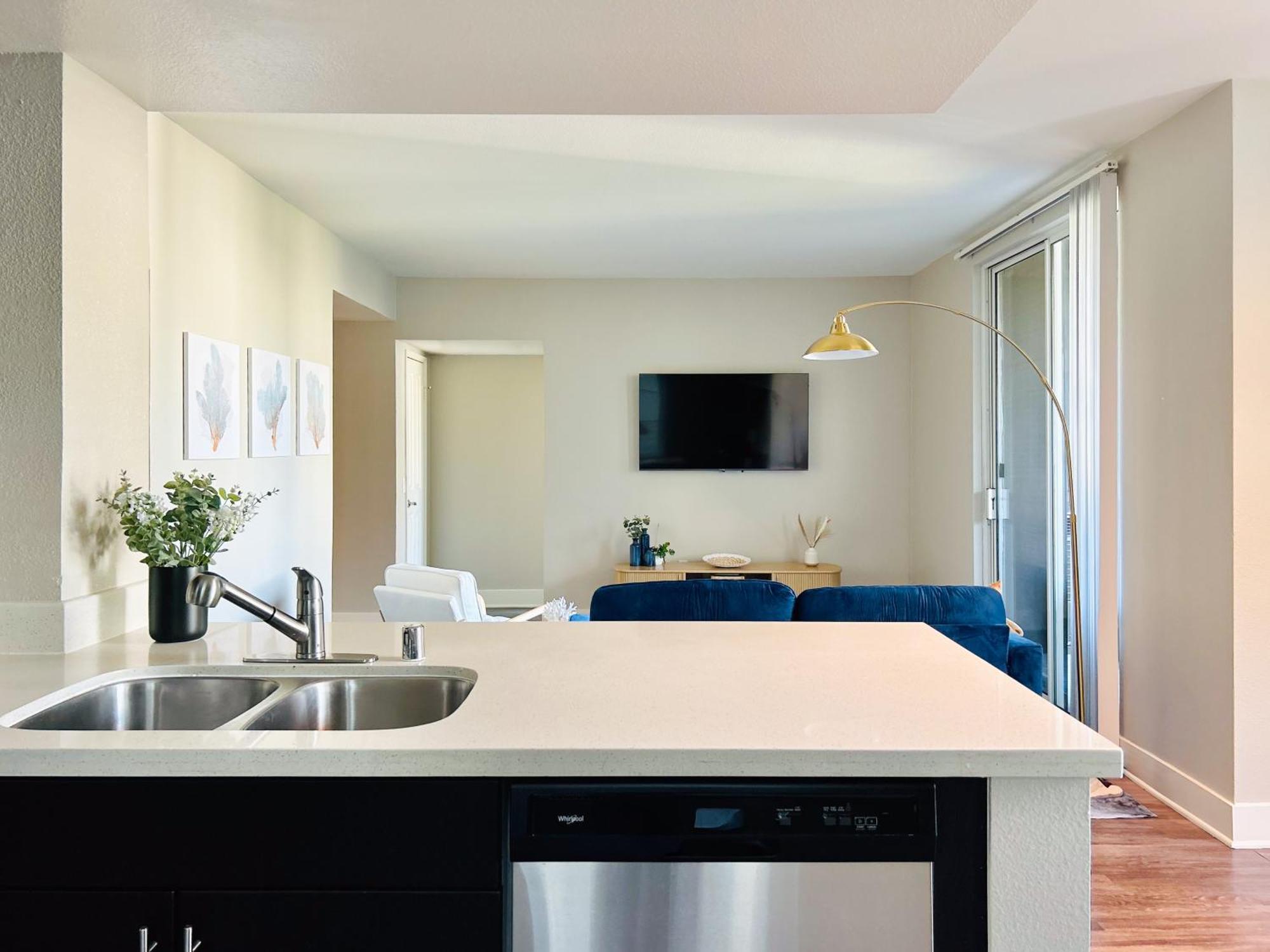 2Bd 2Ba Santa Monica Apartment With Relaxing Pool View Los Angeles Kültér fotó