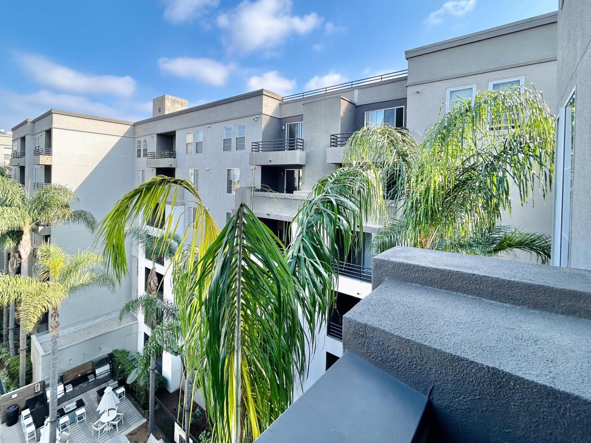 2Bd 2Ba Santa Monica Apartment With Relaxing Pool View Los Angeles Kültér fotó